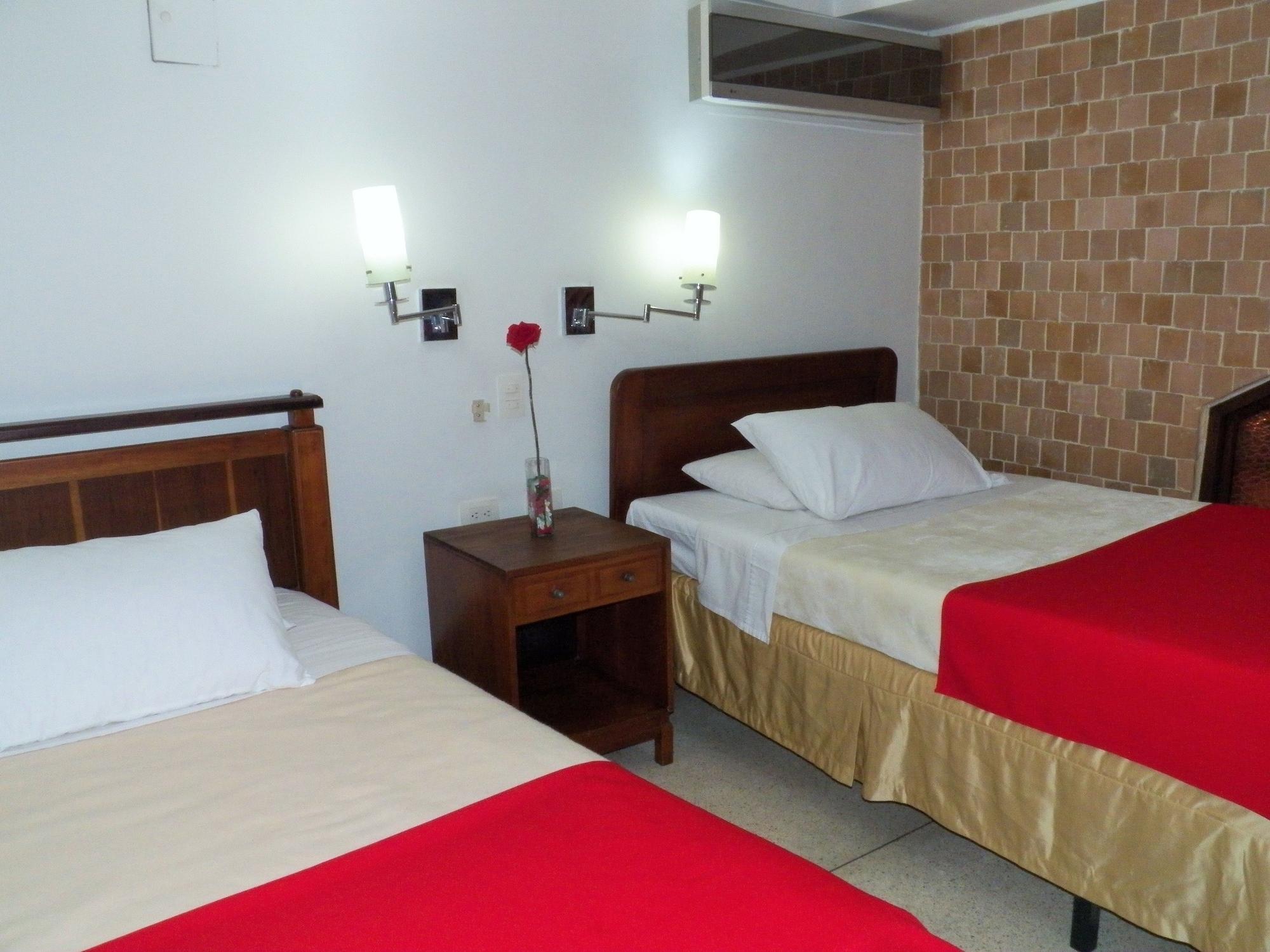Hotel Casa Santa Monica Norte Cali Bagian luar foto