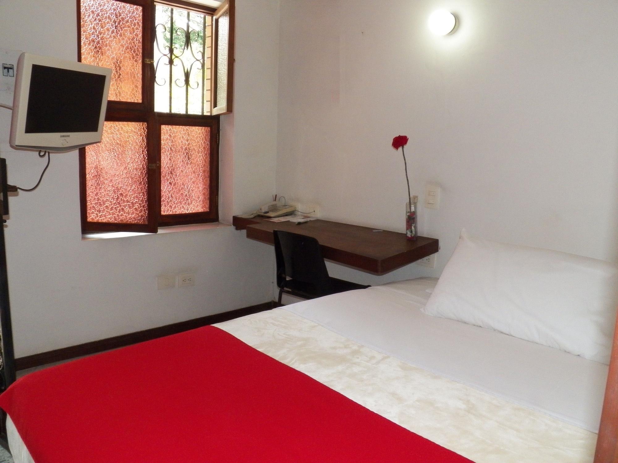 Hotel Casa Santa Monica Norte Cali Bagian luar foto